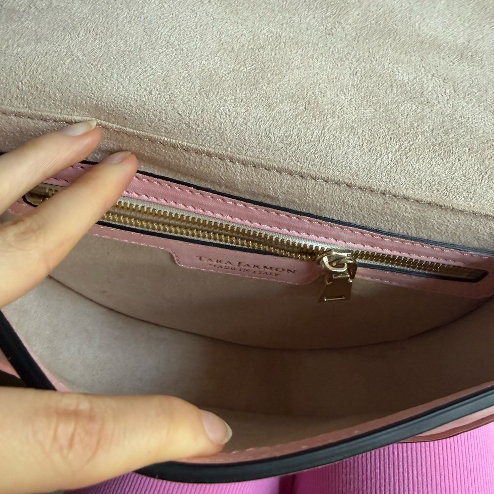Tara Jarmon Pink Leather Saddle Bag Made in Italy Gold Hardware Parisian Chic - Picture 7 of 11